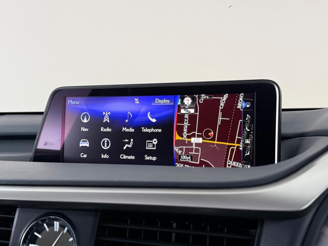 Lexus RX thumbnail Infotainment System