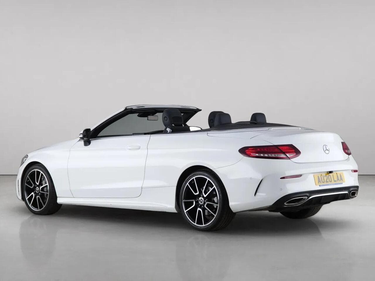 Mercedes-Benz C Class thumbnail Rear Left