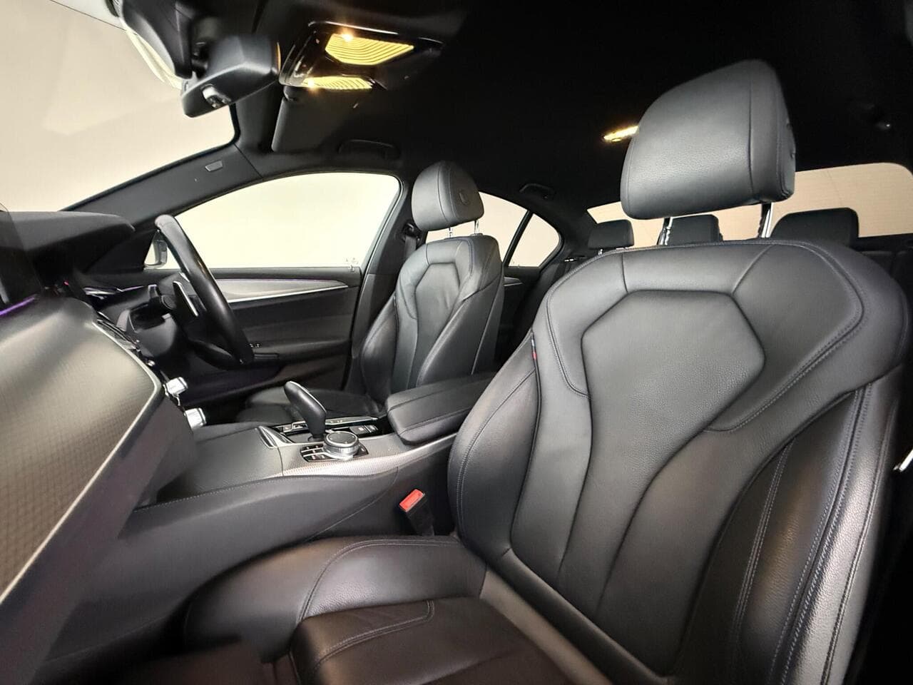 BMW 5 Series thumbnail Seat Front Passenger