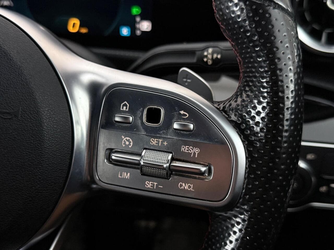 Mercedes-Benz A Class thumbnail Misc Controls