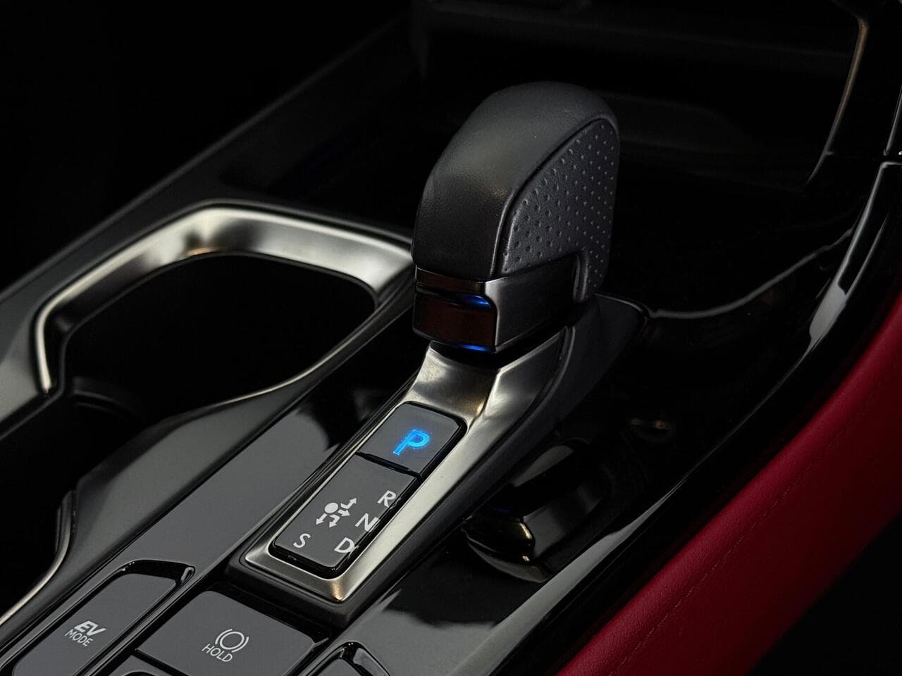 Lexus NX thumbnail Interior Front