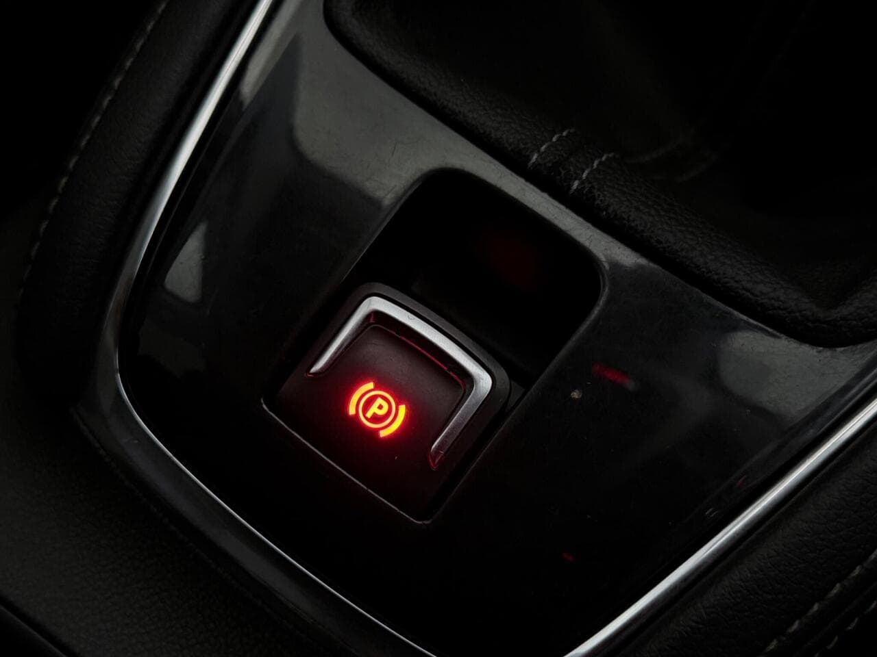 Vauxhall Grandland thumbnail Misc Controls