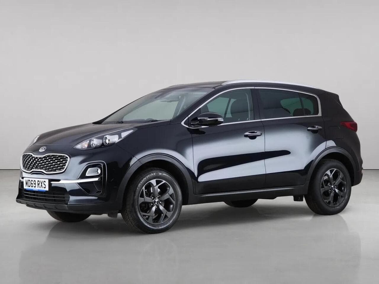 Kia Sportage thumbnail Front Left