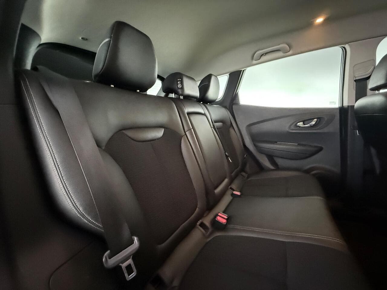 Renault Kadjar thumbnail Seats Rear