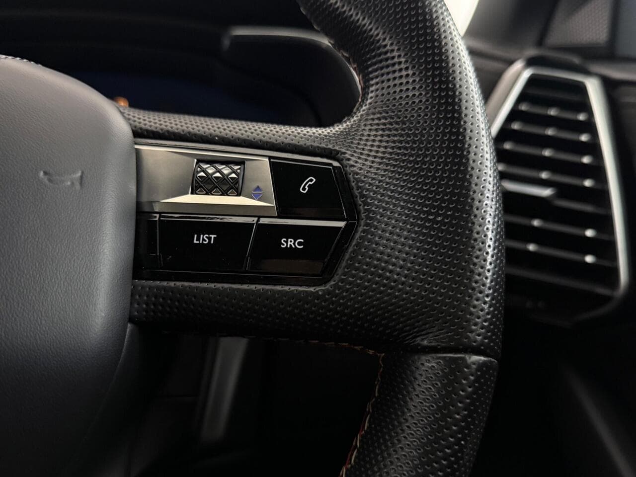 DS AUTOMOBILES DS 7 CROSSBACK thumbnail Misc Controls