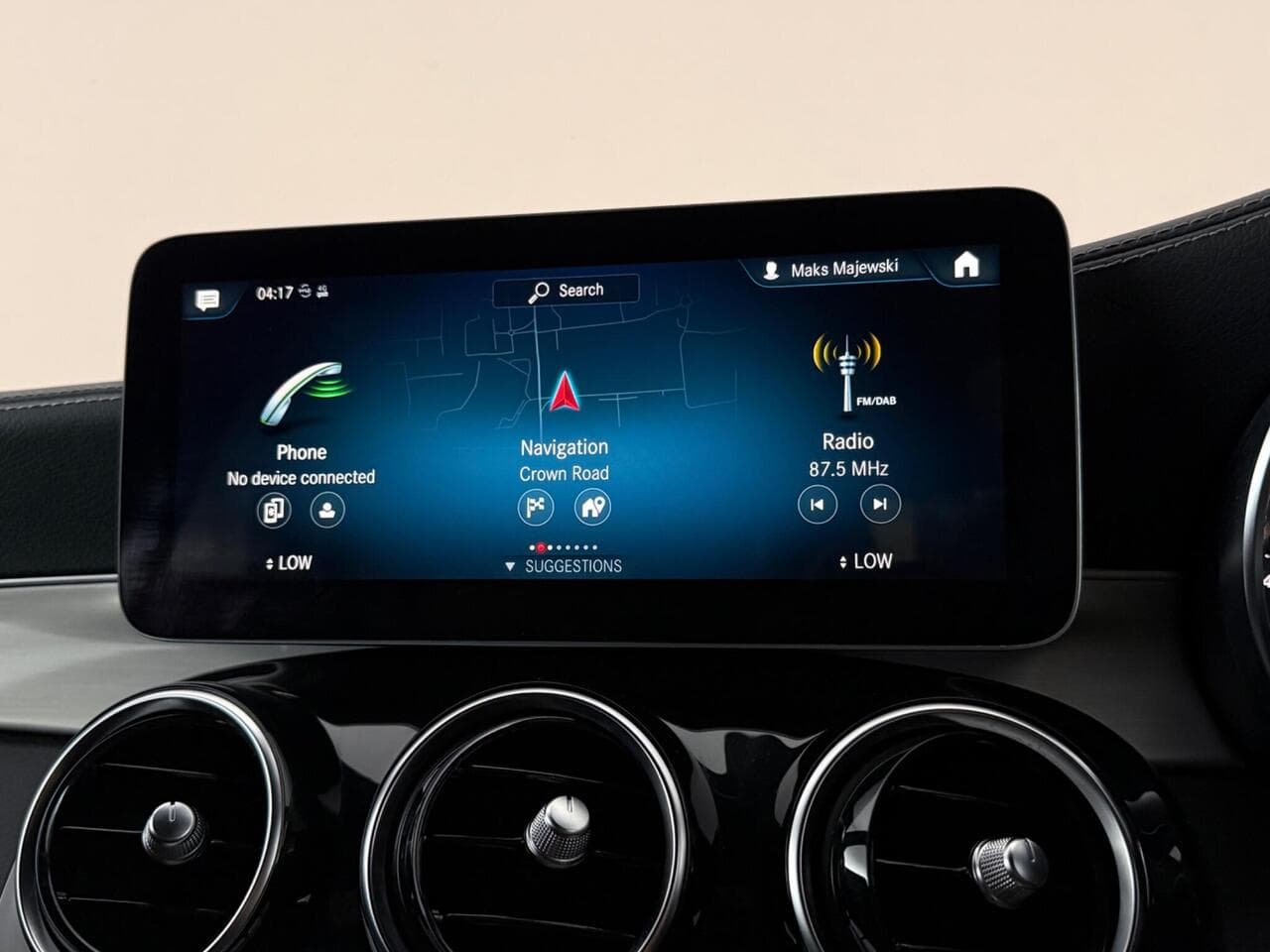 Mercedes-Benz GLC thumbnail Infotainment System
