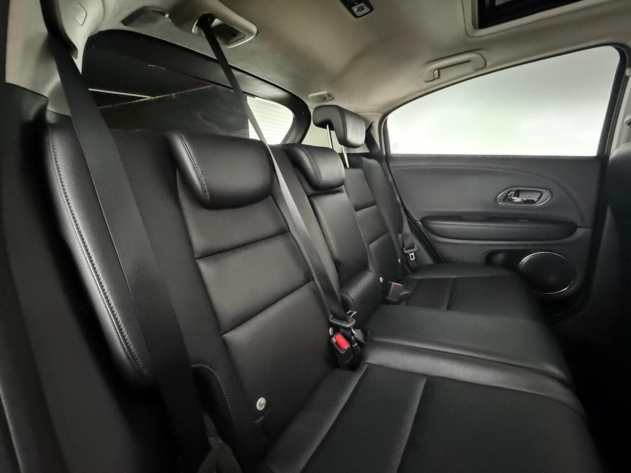 Honda HR-V thumbnail Seats Rear