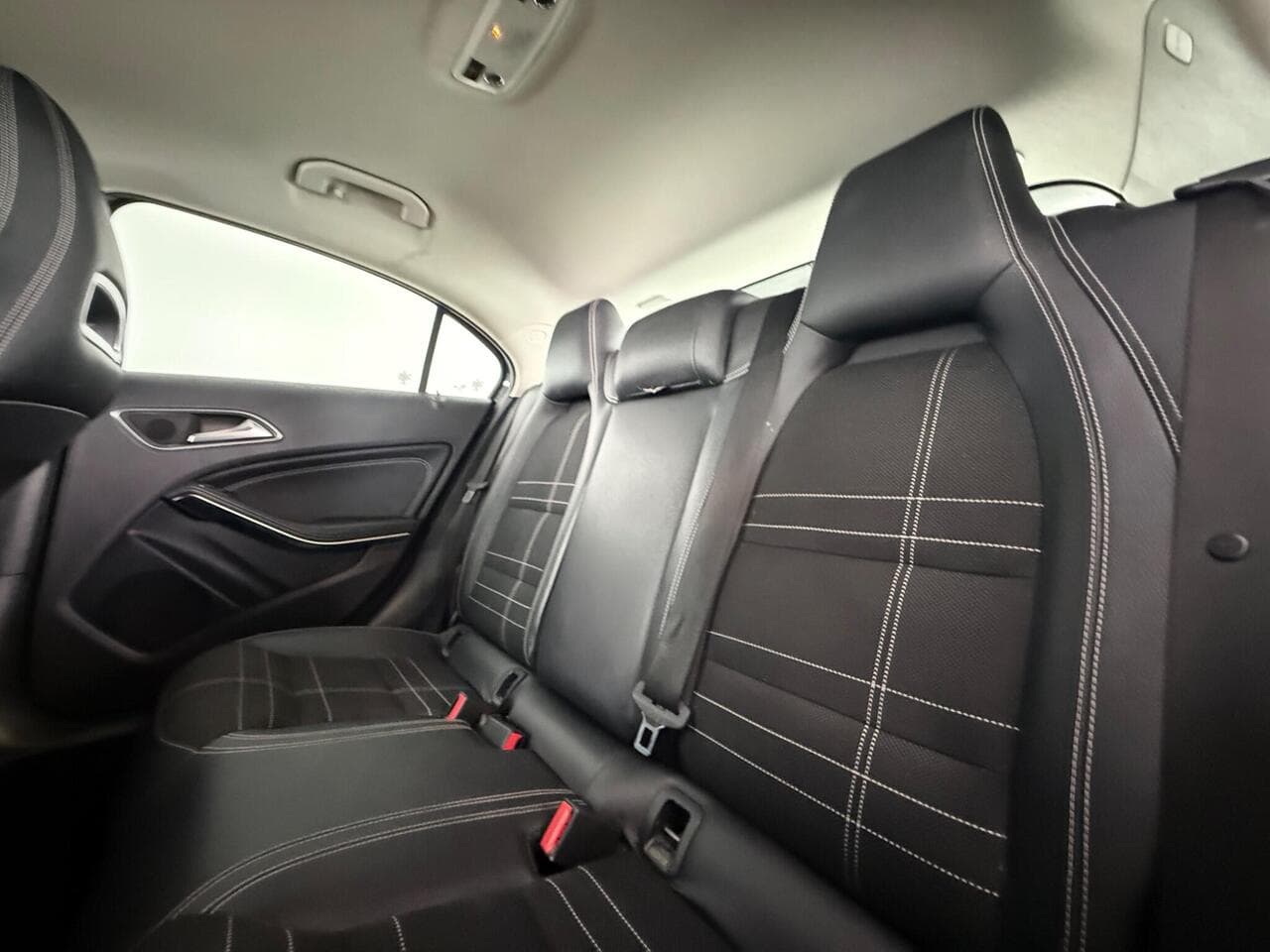 Mercedes-Benz A Class thumbnail Seats Rear