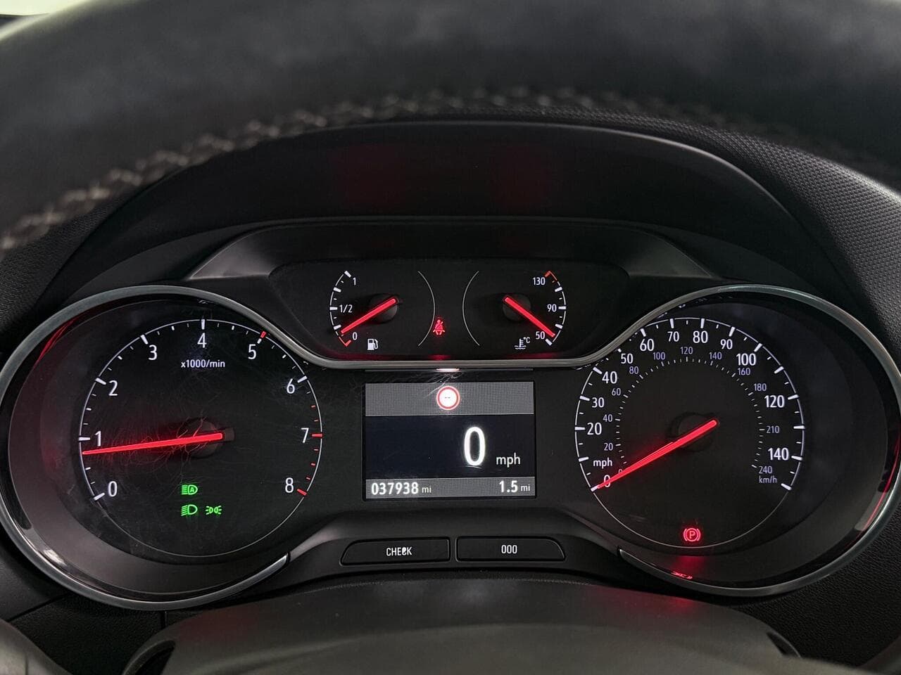 Vauxhall Crossland thumbnail Driver Instruments