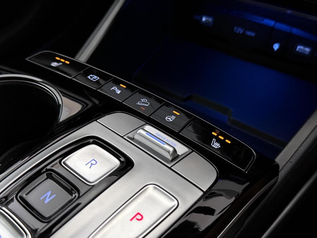 Hyundai TUCSON thumbnail Misc Controls