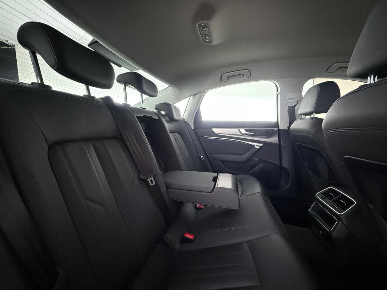 Audi A6 Saloon thumbnail Seats Rear