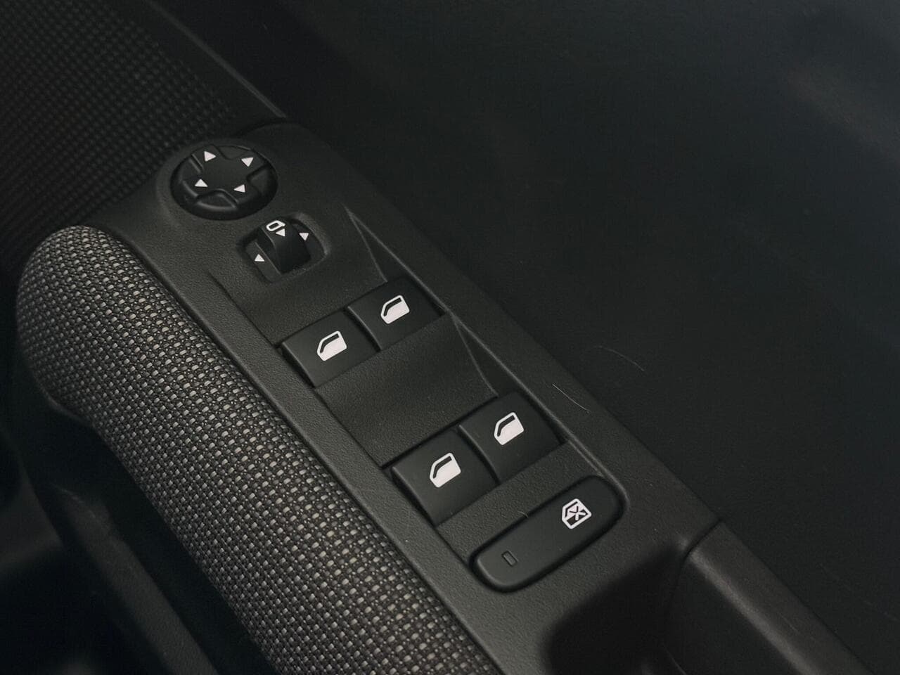 Citroen C3 Aircross thumbnail Misc Controls