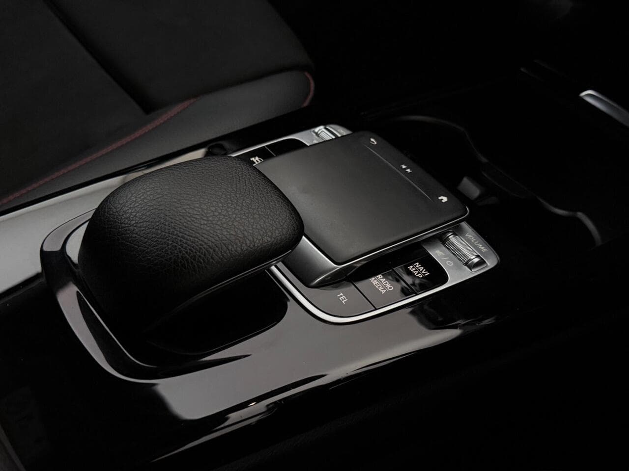 Mercedes-Benz A Class thumbnail Interior Front
