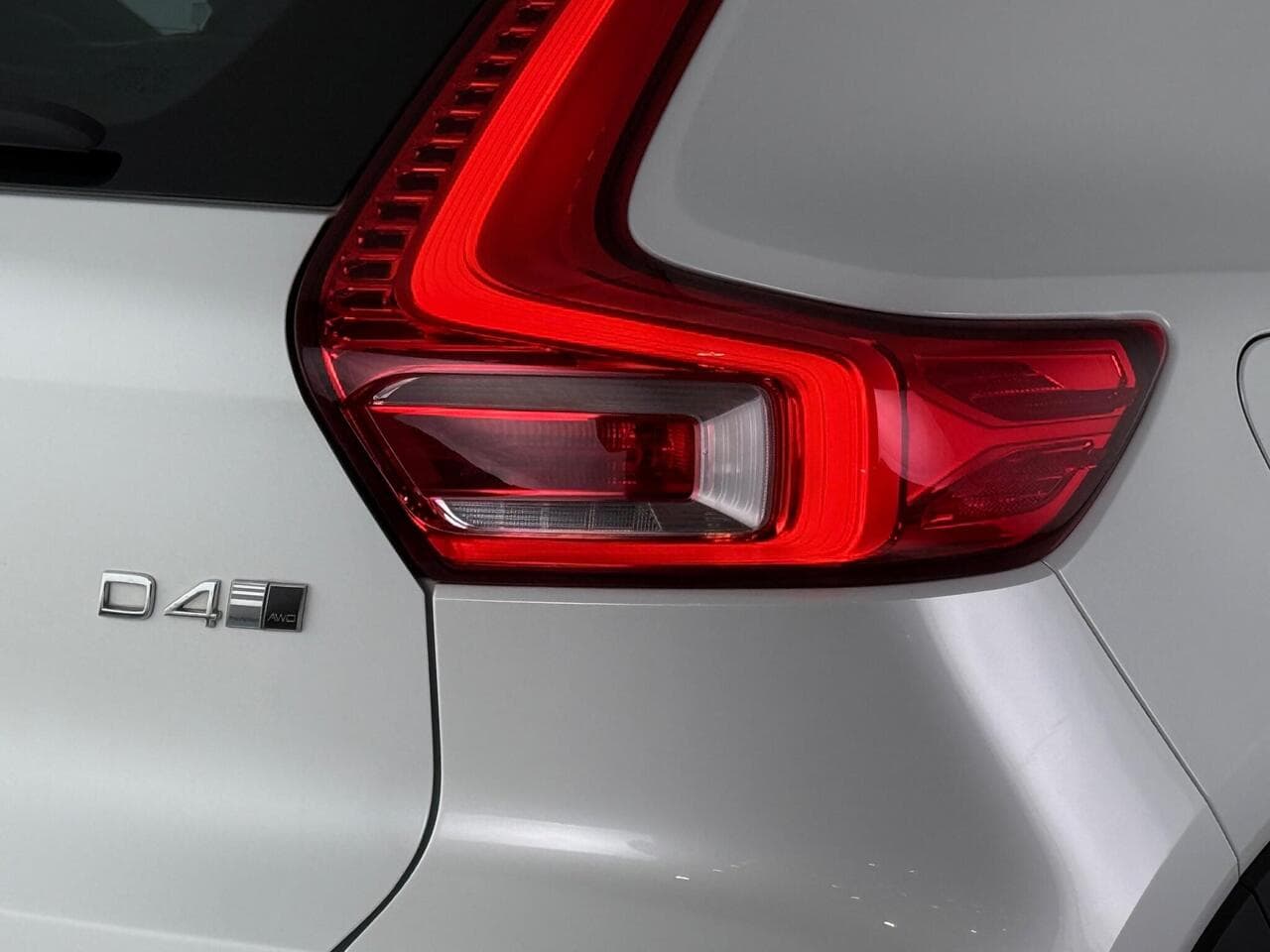 Volvo XC40 thumbnail Lights Rear