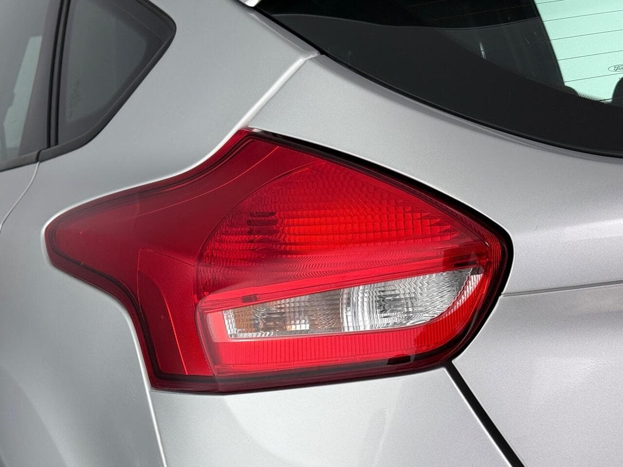 Ford Focus thumbnail Lights Rear