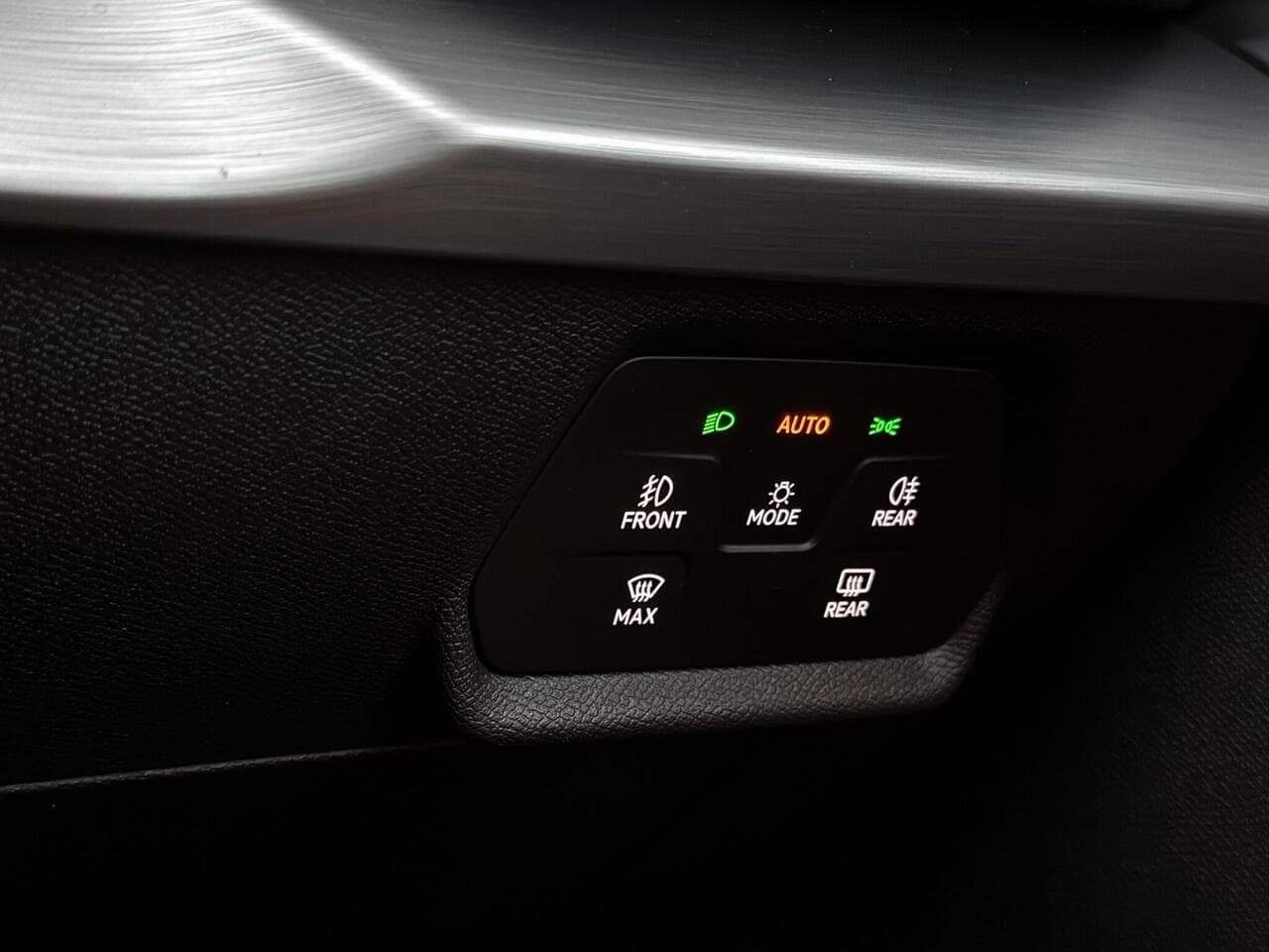 SEAT Leon thumbnail Misc Controls