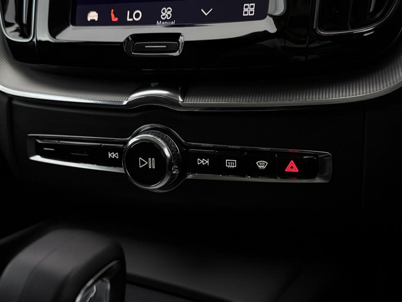 Volvo XC60 thumbnail Misc Controls