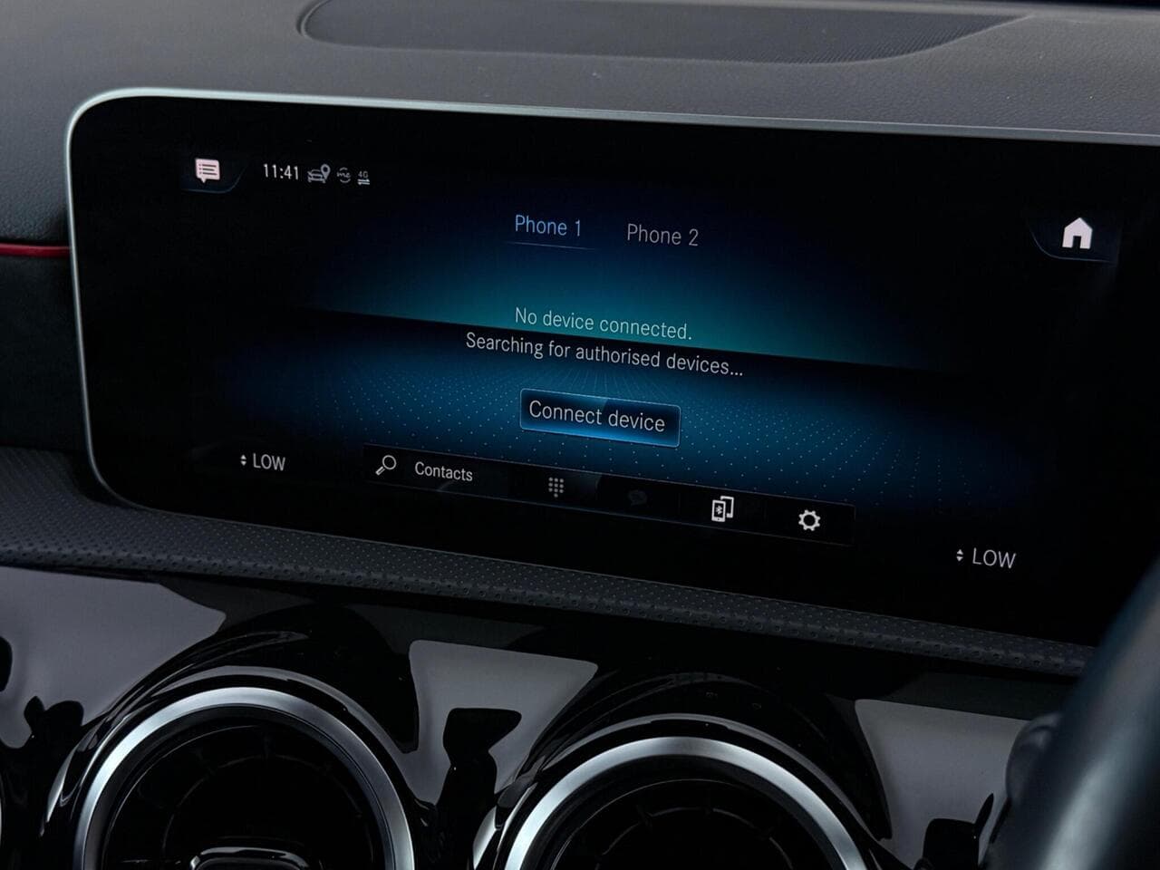 Mercedes-Benz A Class thumbnail Infotainment System