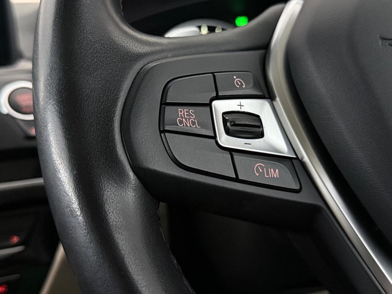 BMW X3 thumbnail Misc Controls