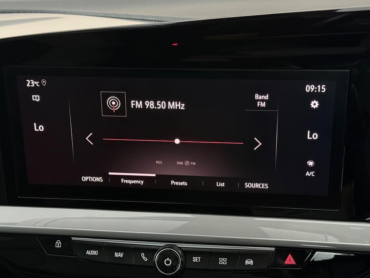 Vauxhall Mokka thumbnail Infotainment System