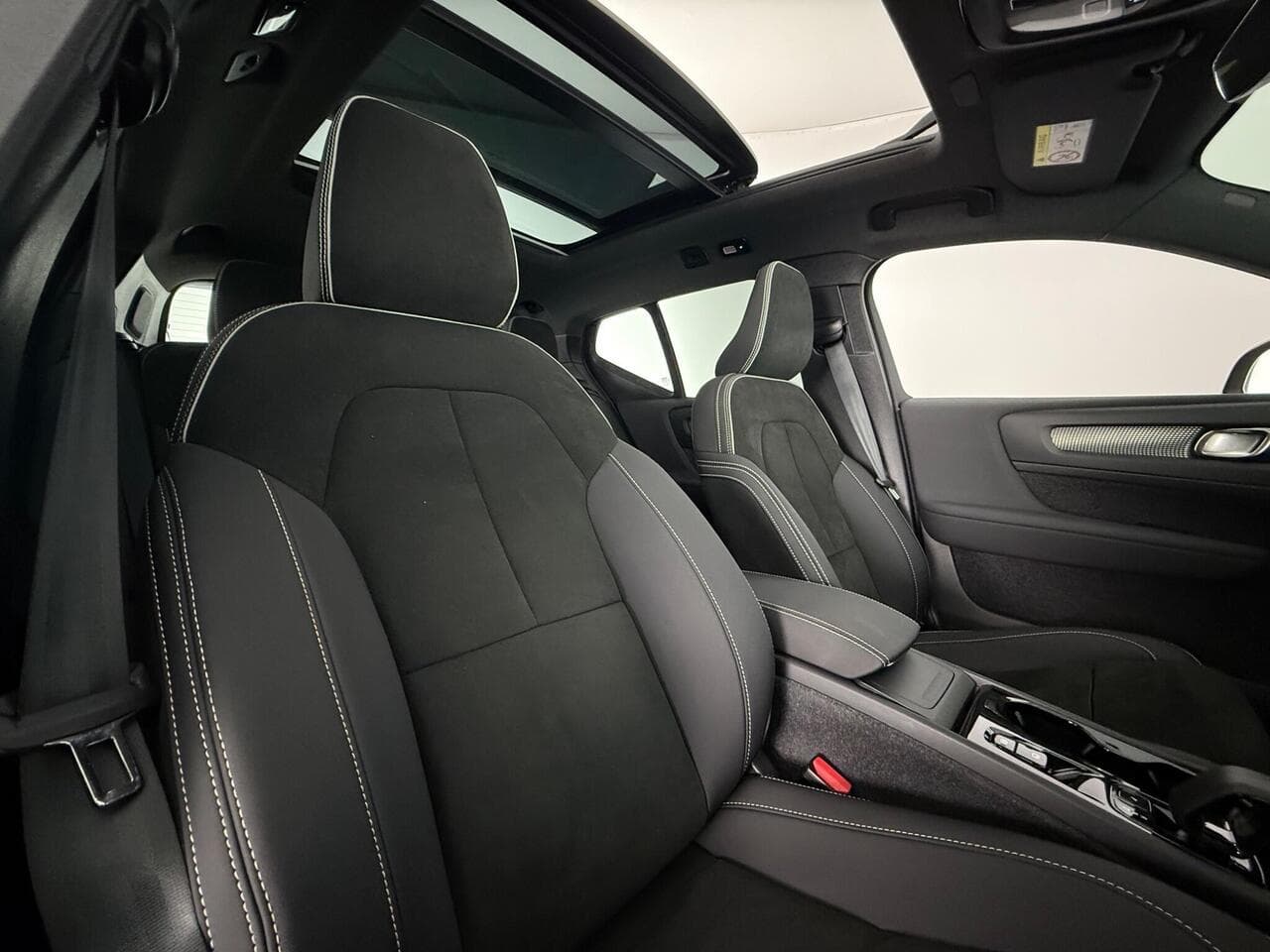 Volvo XC40 thumbnail Seat Driver