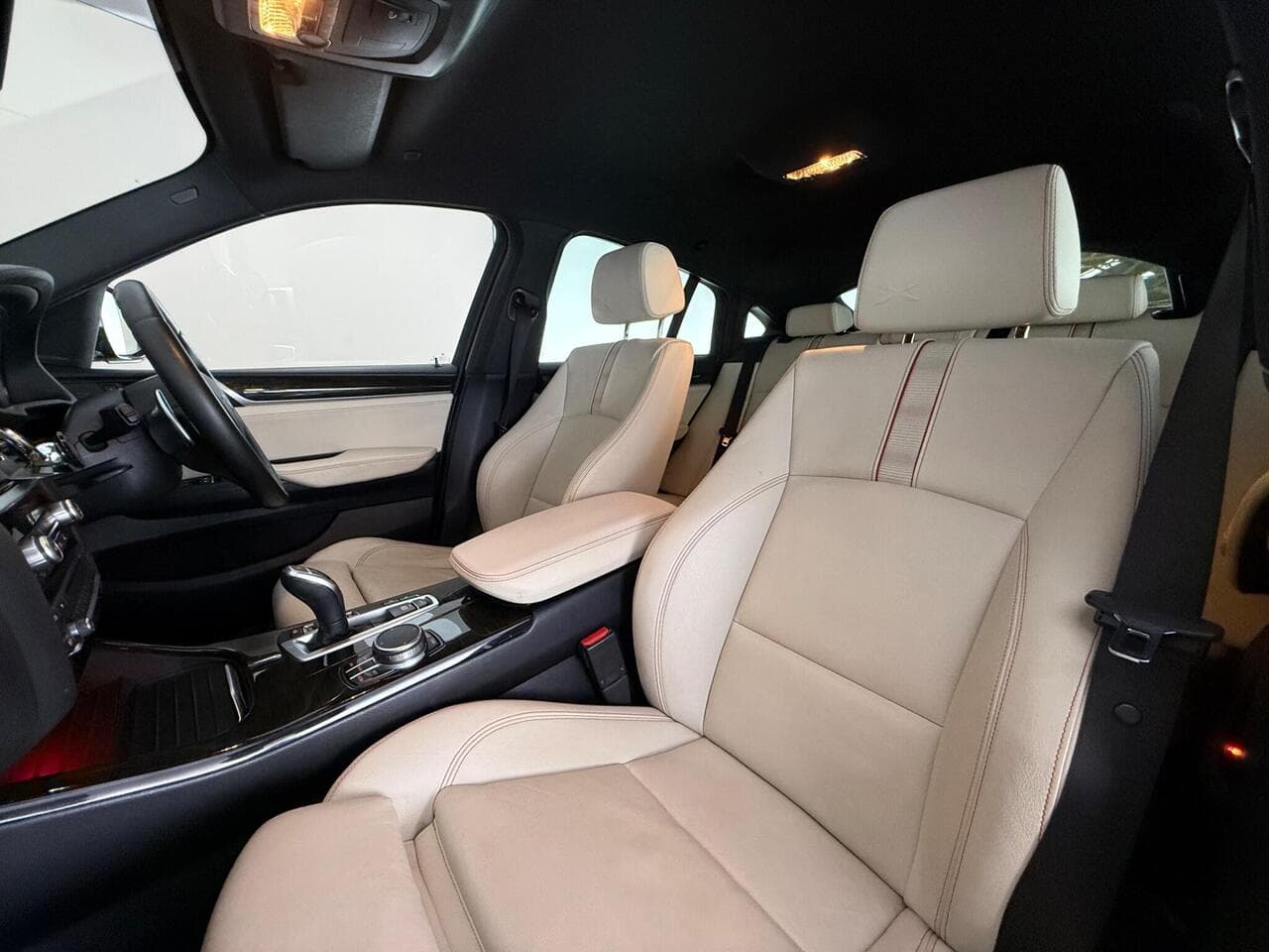 BMW X4 thumbnail Seat Front Passenger