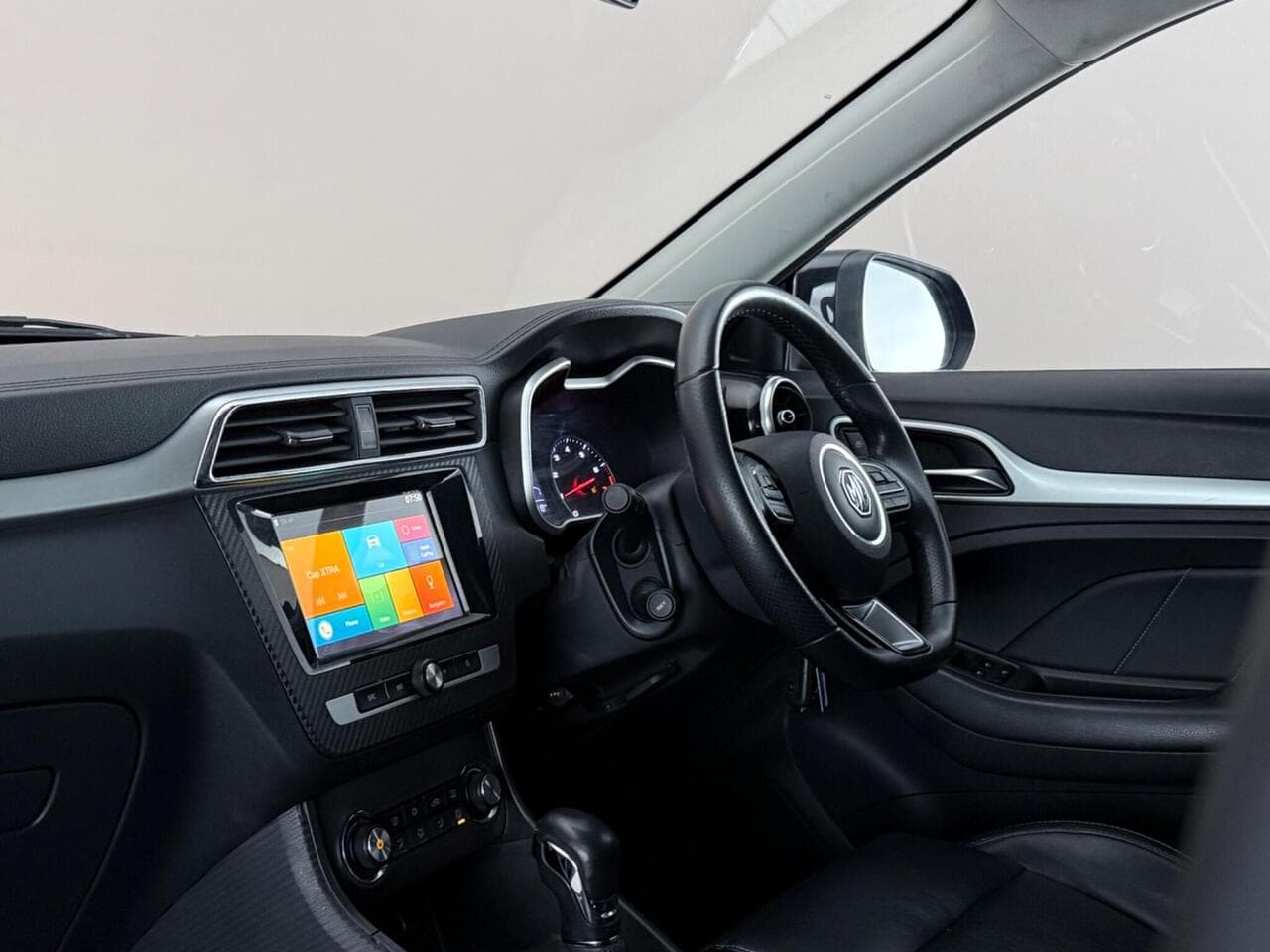 MG MG ZS thumbnail Interior Front