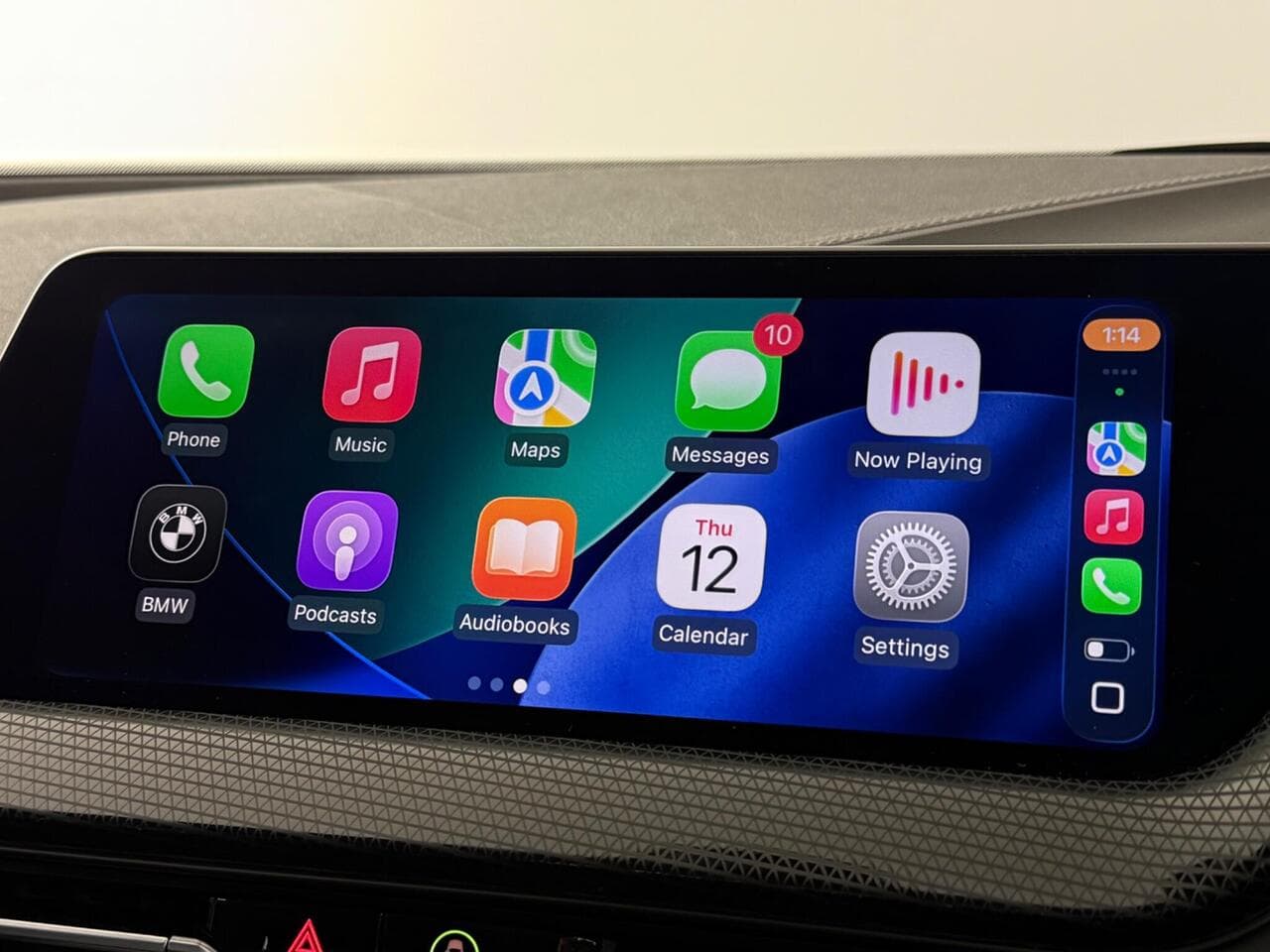 BMW 1 Series thumbnail Infotainment System