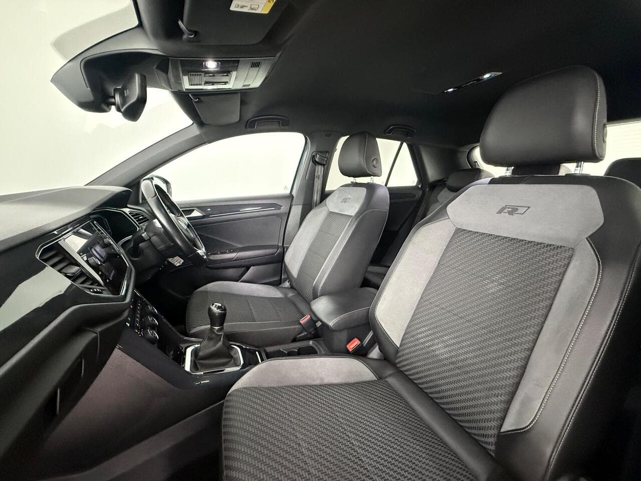 Volkswagen T-Roc thumbnail Seat Front Passenger