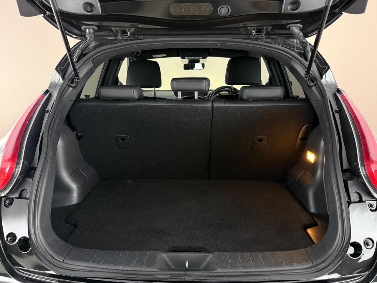 Nissan Juke thumbnail Boot