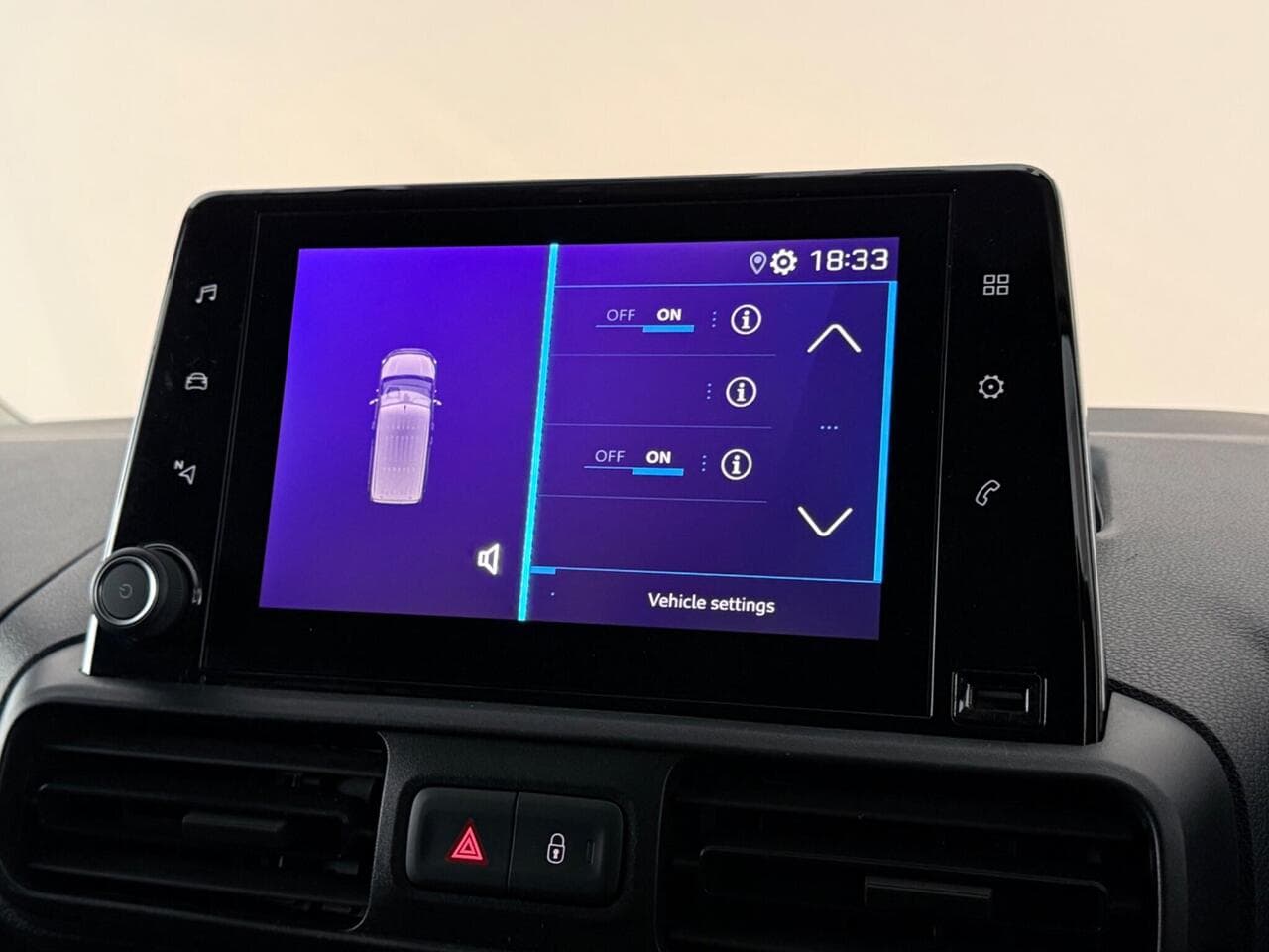 Peugeot Partner thumbnail Infotainment System