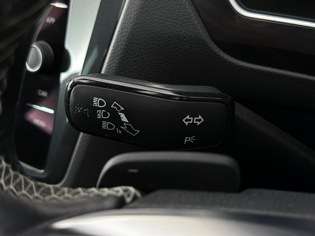 Volkswagen Tiguan thumbnail Misc Controls
