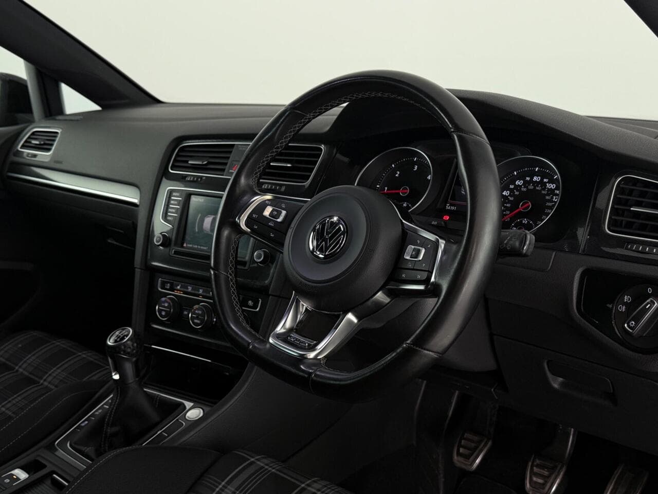 Volkswagen Golf thumbnail Interior Front