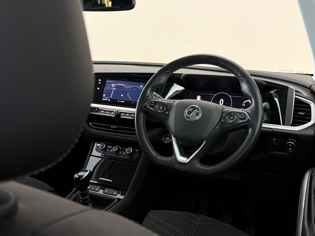 Vauxhall Grandland thumbnail Steering Wheel
