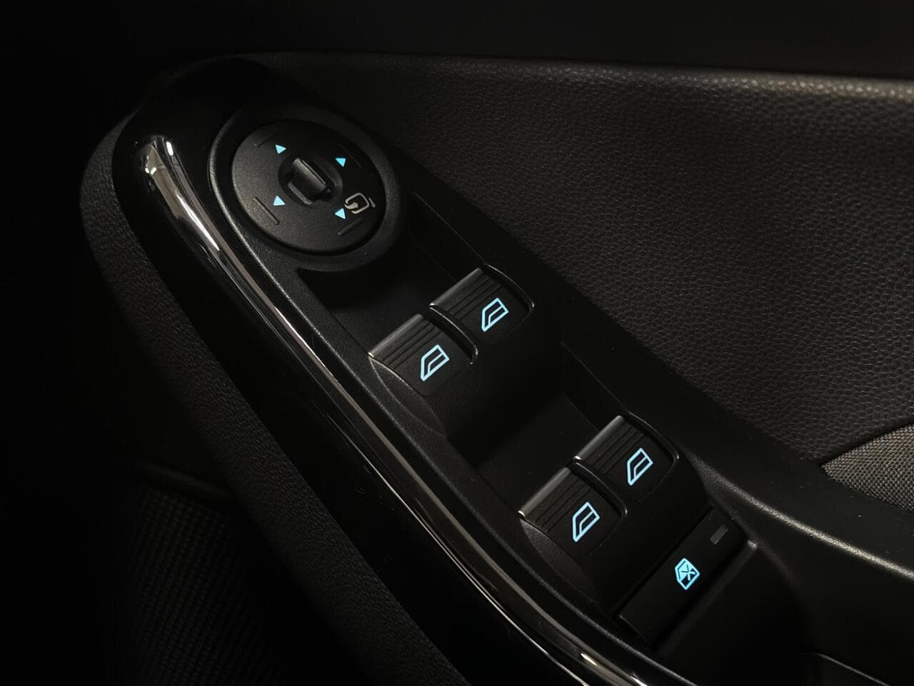 Ford Fiesta thumbnail Misc Controls