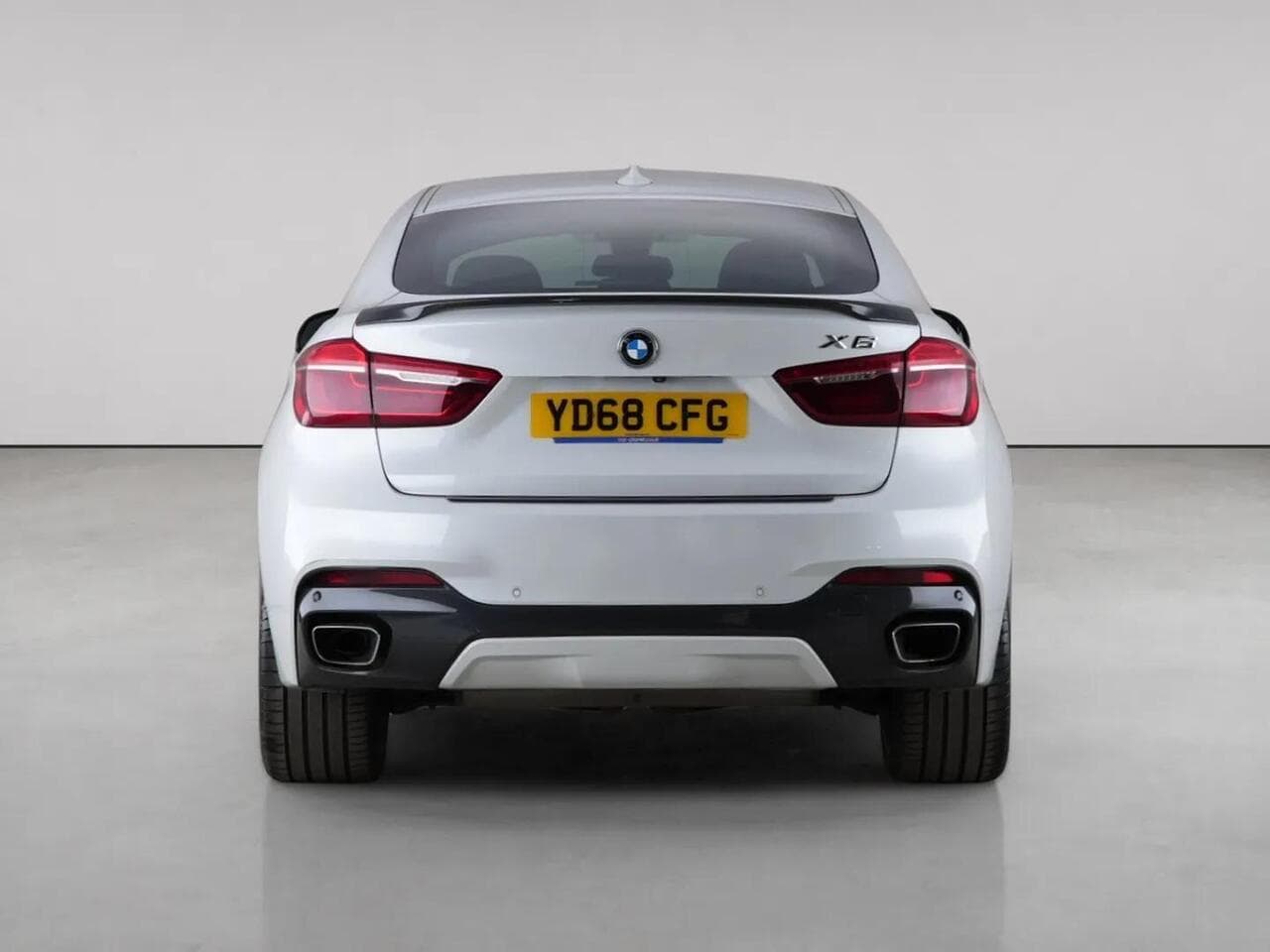 BMW X6 thumbnail Rear