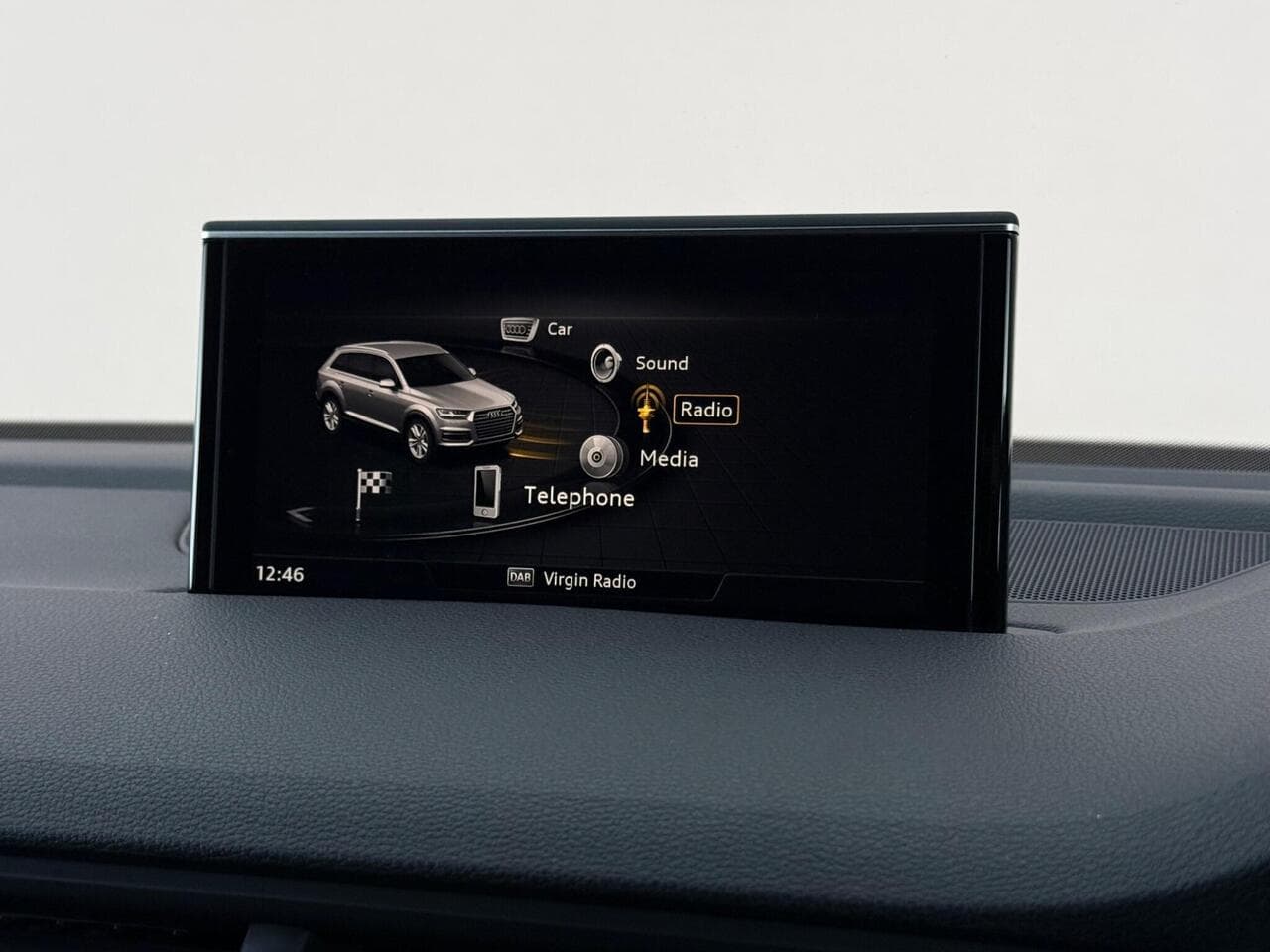 Audi Q7 thumbnail Infotainment System