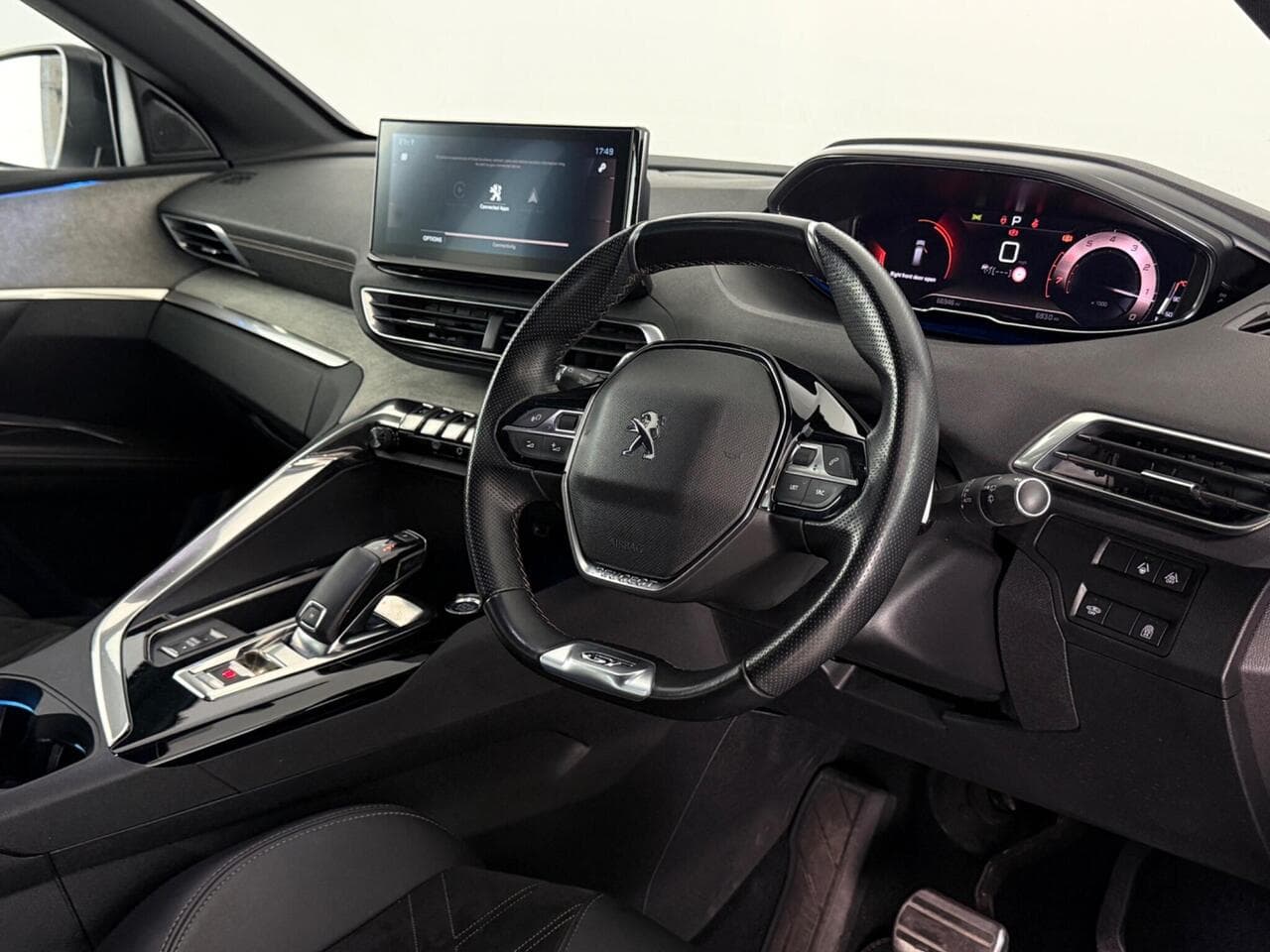 Peugeot 5008 thumbnail Interior Front