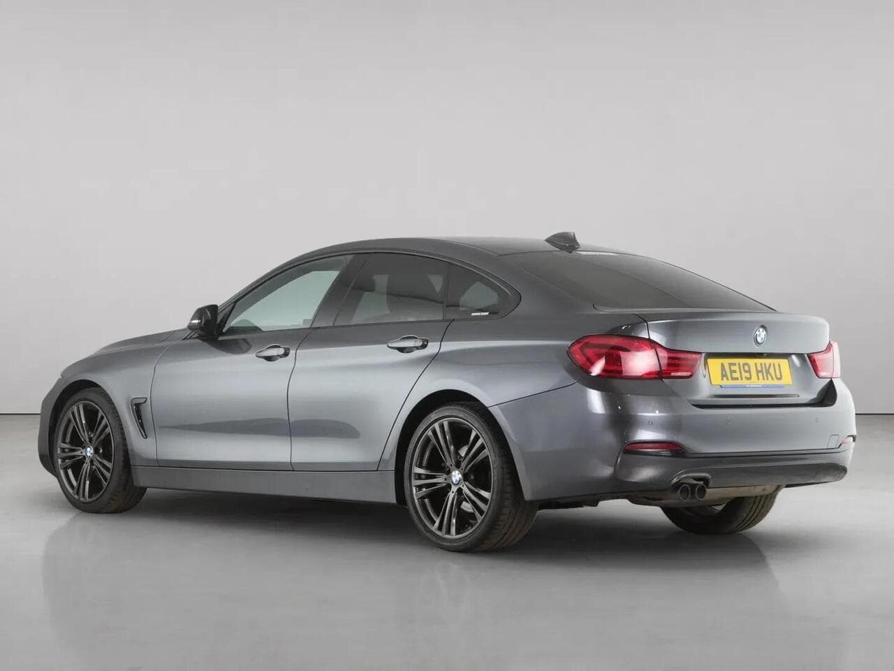 BMW 4 Series Gran Coupe thumbnail Rear Left
