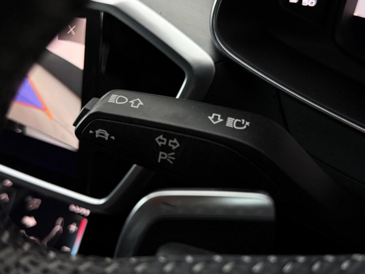 Audi A6 Saloon thumbnail Misc Controls