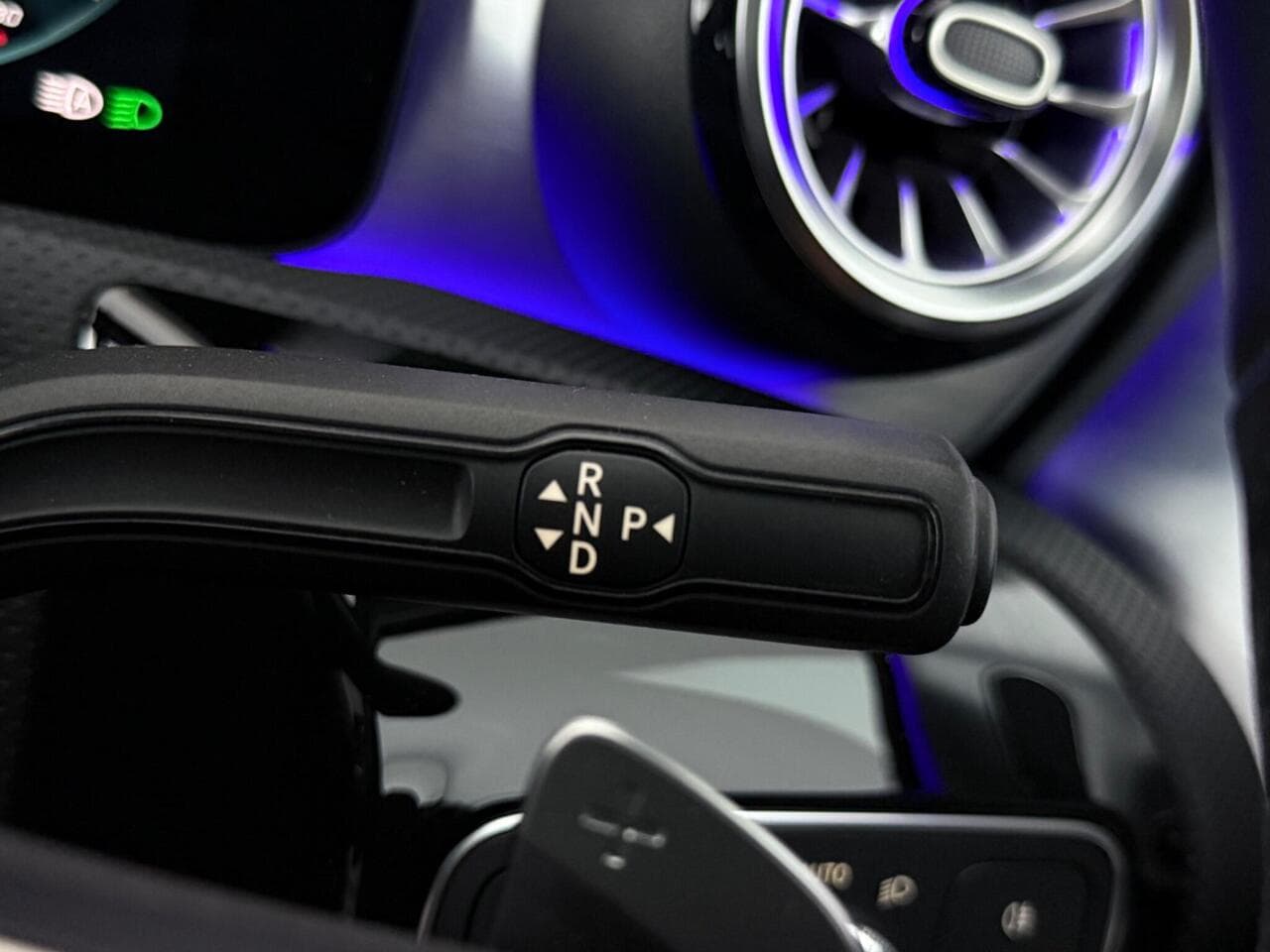 Mercedes-Benz A Class thumbnail Misc Controls