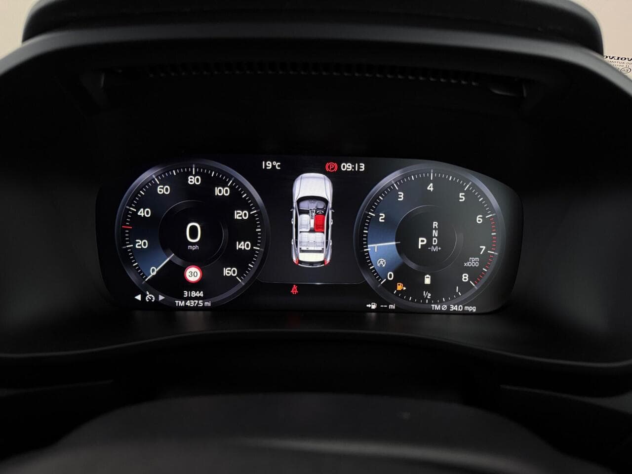 Volvo XC40 thumbnail Driver Instruments