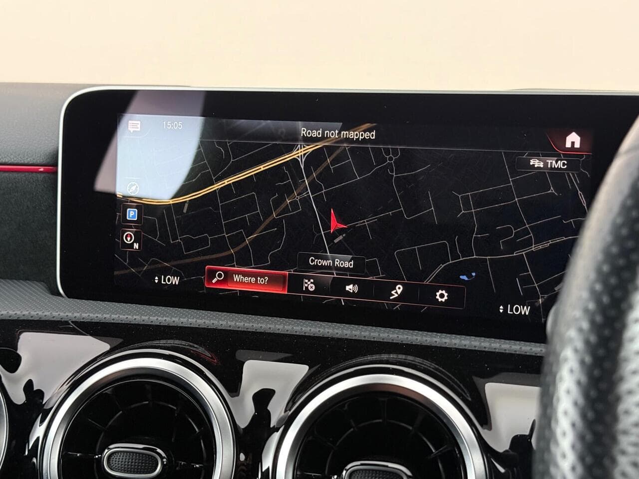 Mercedes-Benz A Class thumbnail Infotainment System