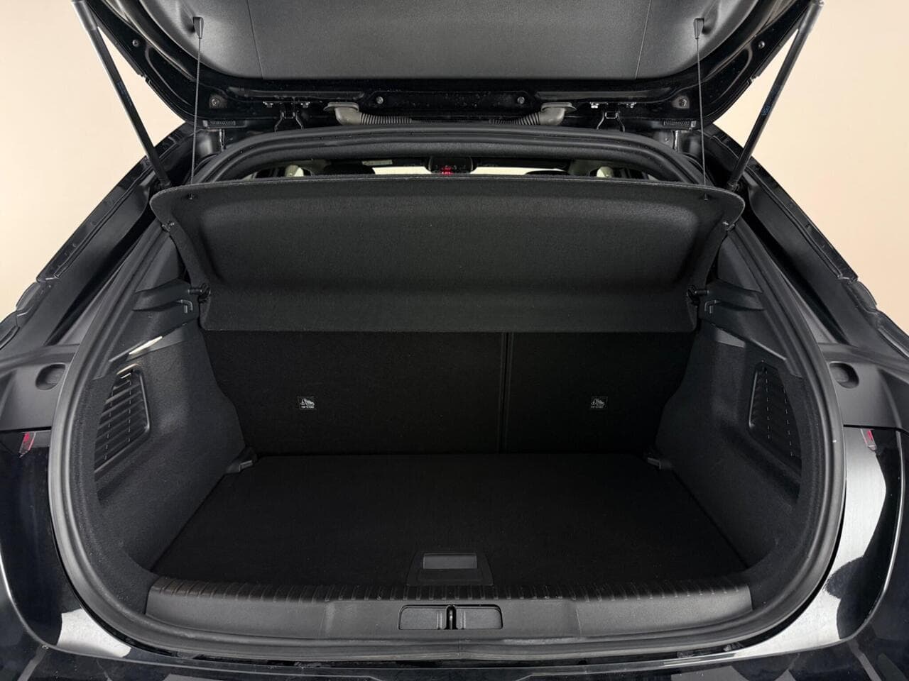 Vauxhall Mokka thumbnail Boot