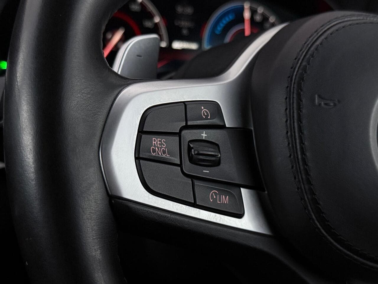 BMW 5 Series thumbnail Misc Controls