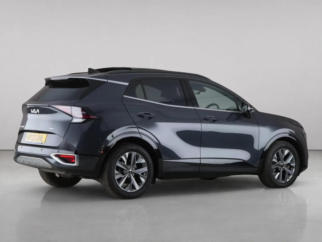Kia Sportage thumbnail Side Right