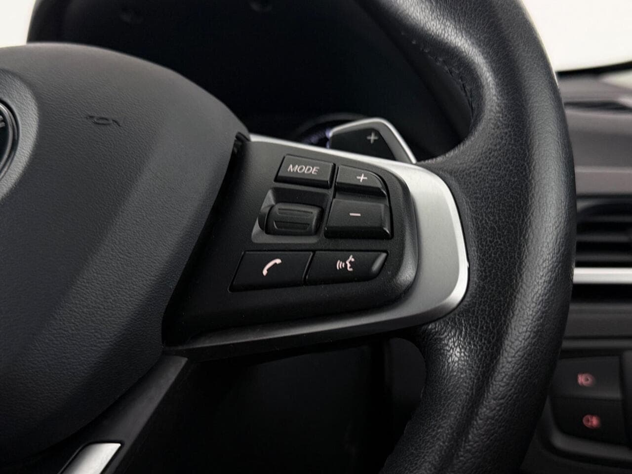 BMW X1 thumbnail Misc Controls