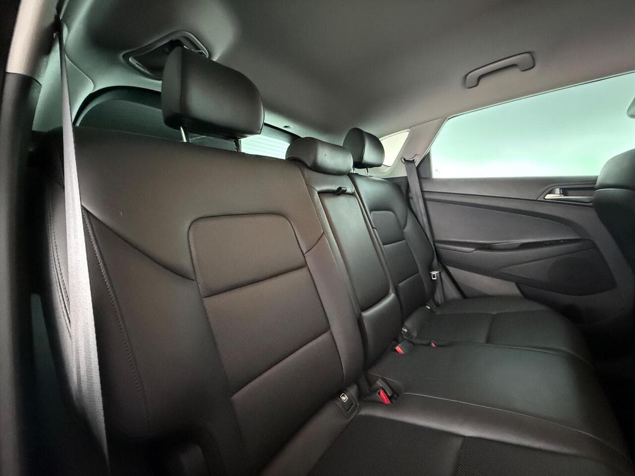 Hyundai TUCSON thumbnail Seats Rear