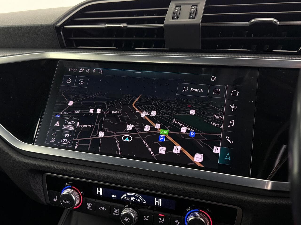 Audi Q3 thumbnail Infotainment System