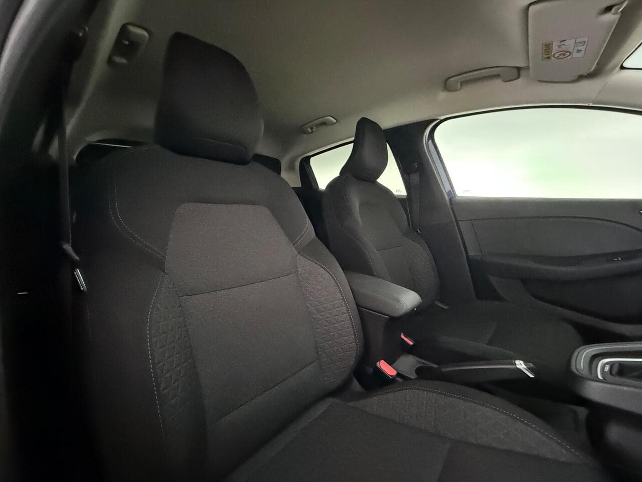 Renault Clio thumbnail Seat Driver